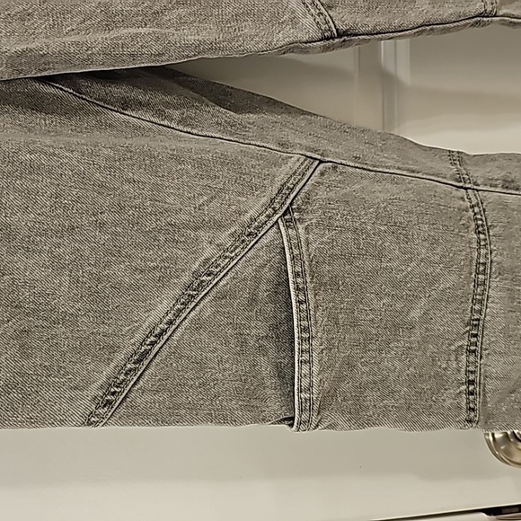 BDG Urban Outfitters Henri Seamed Gray High Rise Straight Leg Jeans - Size 26 - Picture 5 of 8